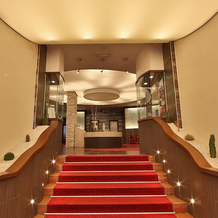 Best Western Gorizia Palace Esterno foto