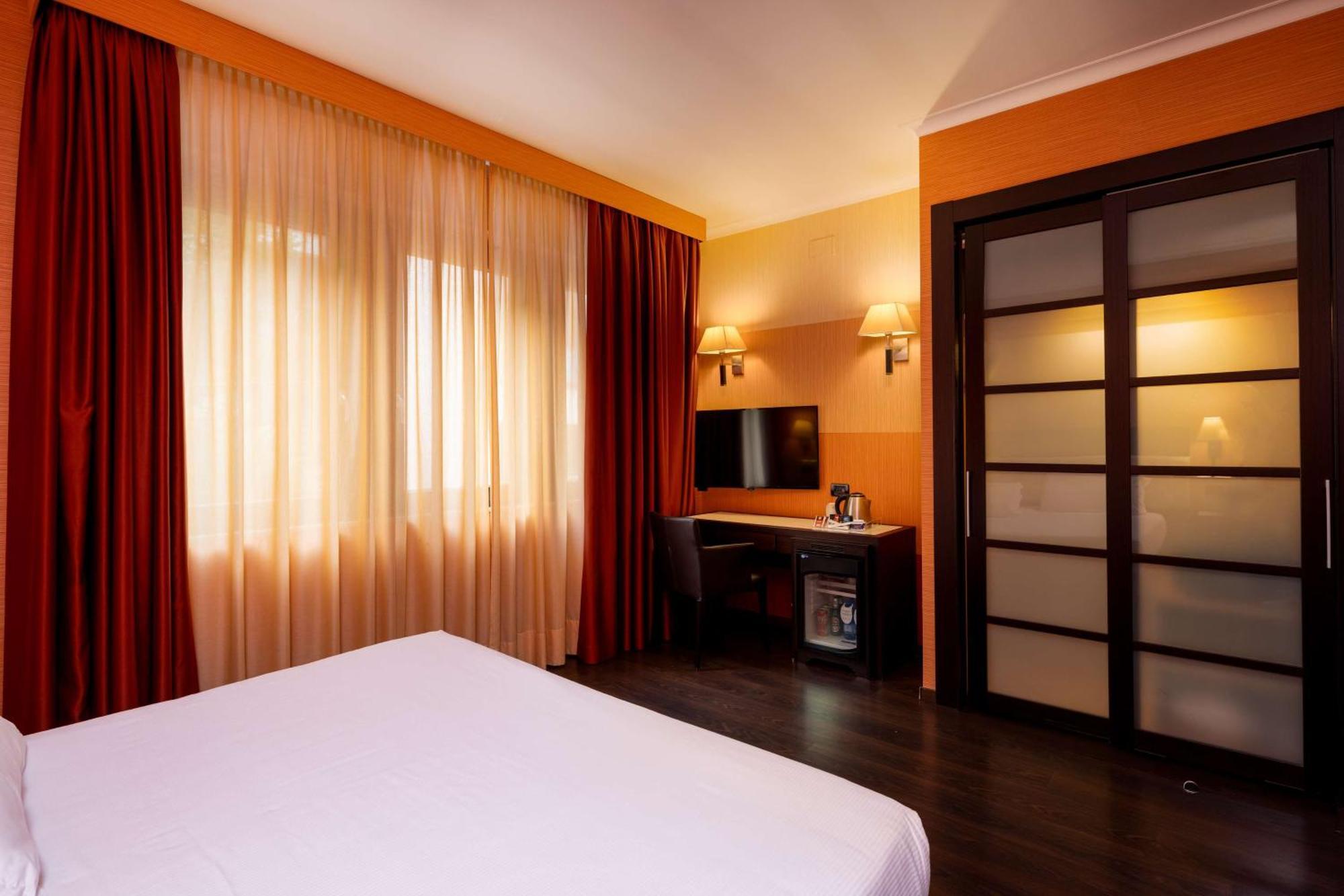 Best Western Gorizia Palace Esterno foto