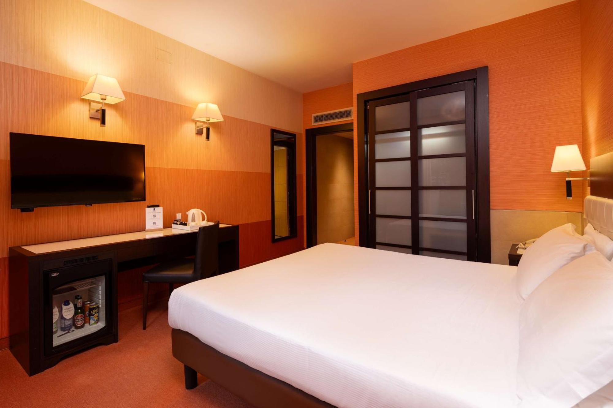 Best Western Gorizia Palace Esterno foto