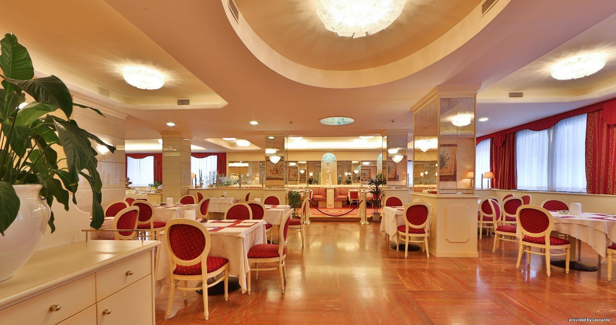 Best Western Gorizia Palace Esterno foto